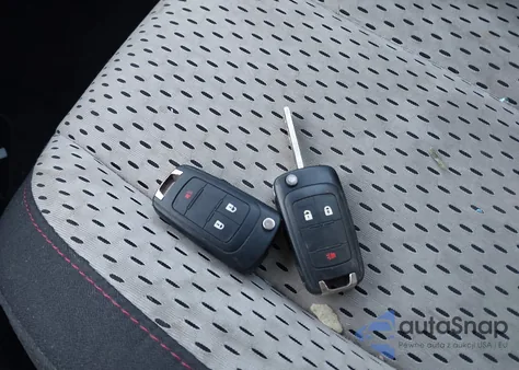 2011 Chevrolet Equinox Ls z USA, uszkodzony, nr VIN 2GNALBEC8B1151421